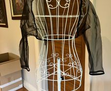 Balero shrug in black
