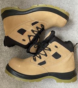 Redback | Hardwearing Footwear | Tornado | Honey | Size 12 (47) | Brand New