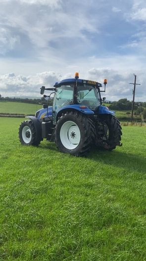 New Holland TS115A