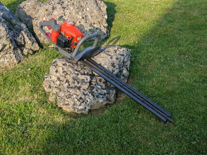 Petrol Hedge Trimmer