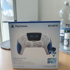 PlayStation 5 Astro Bot limited edition Dualsense controller