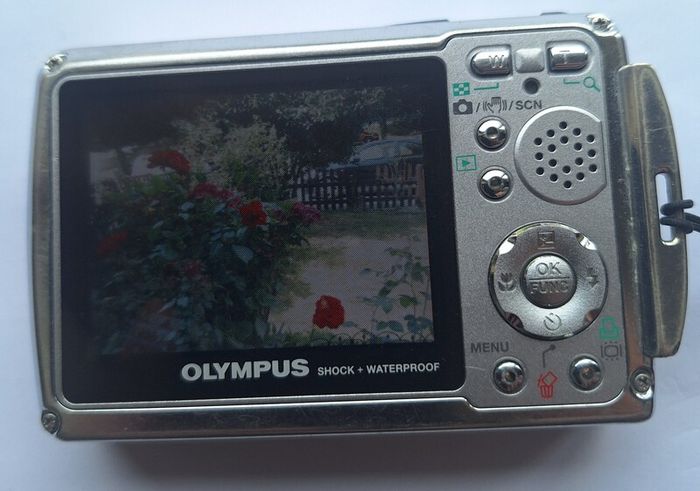 Olympus Stylus 725 SW