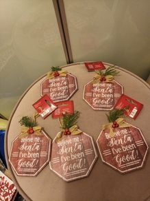 5 x hanging christmas plaque decoration