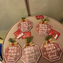 5 x hanging christmas plaque decoration