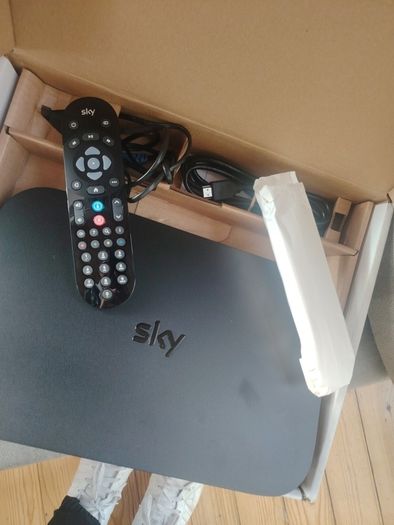 Sky Q Box
