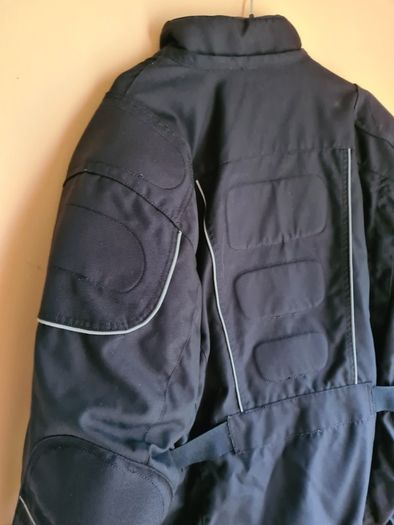 Mens motorbike waterproof Cordura jacket coat with shoulder and elbow pads armour Size medium black heavy biker motorcycle