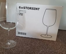 6 Large wine glasses