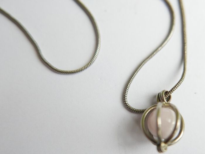 Vintage Rose Quartz Sterling Silver 925 Cage Necklace, "Love Stone" Pendant length 20" - 6,8g