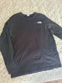 North face longsleeve