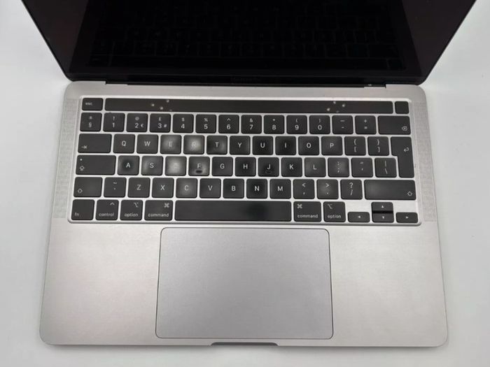 2020 Apple Macbook Pro A2251 13" I7-1068ng7 16gb Ram 512gb Ssd