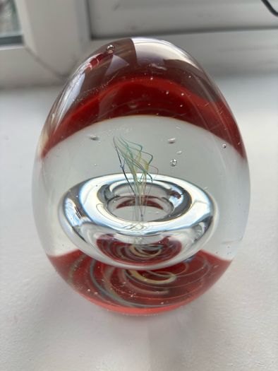 X2 vintage beautiful glass paper weights these sell for up to and over 125 each I'm selling 2 for 100 over 30 years old