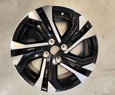 Peugeot 208 alloy wheel