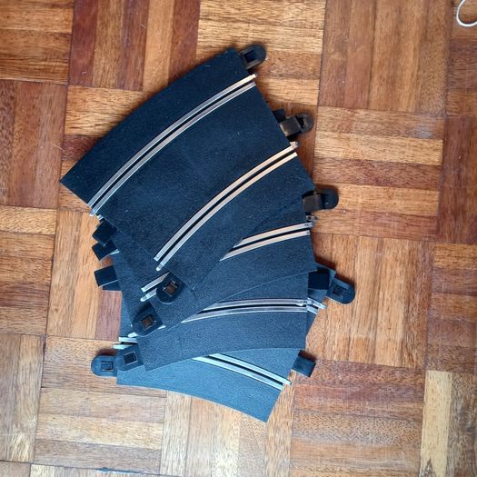 Scalextric C8204: 4x New Radius 3 Track Curves Pack (R3)