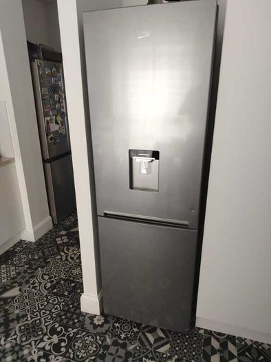 Fridge freezer