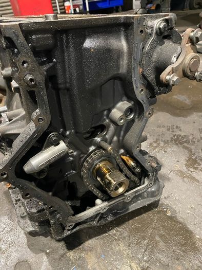 Trafic Vivaro Primastar 2.0 M9R Engine Block 538133
