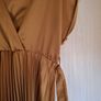 Dress gold Image 3
