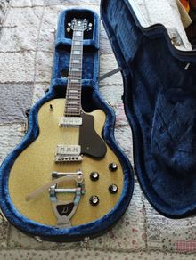 Electric Guitar D Armond M75T
