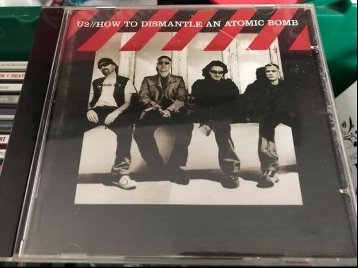 U2 - How To Dismantle An Atomic Bomb    CD