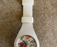 Vintage,Ice-Watch Women's Dial Color White