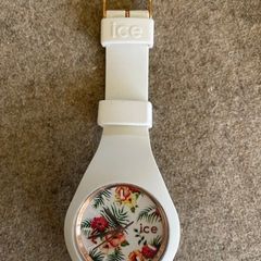 Vintage,Ice-Watch Women's Dial Color White