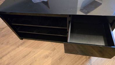 Tv unit