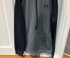 Boys half zip Under Armour