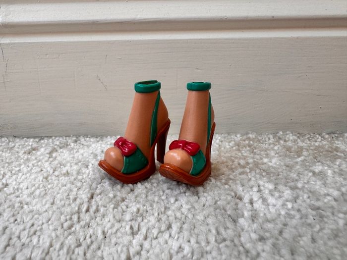 Miami Getaway Kenzie Mattel My Scene Doll Shoes Heels - ONLY Used Please see photos