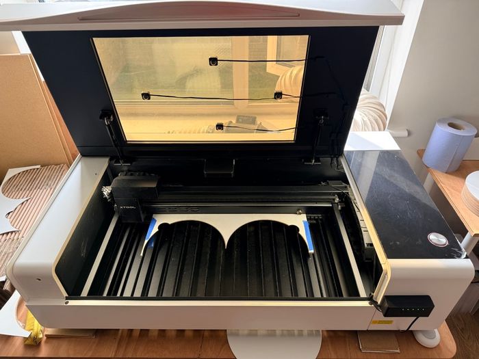 Xtool P2 - CO2 laser machine, cut and engraving