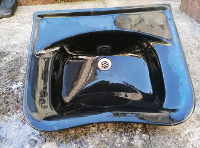 Hairdressing sinks