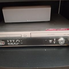 Aiwa dvd/cd/ vhs system