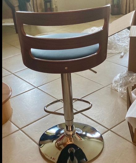 Barstool