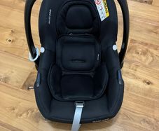Cabriofix i-Size Car Seat & Isofix Base Bundle