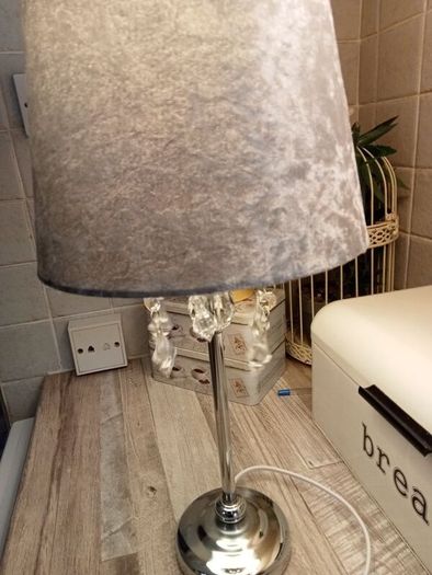Table lamp