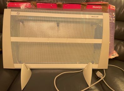 Panel Heater electric wall mount or freestanding