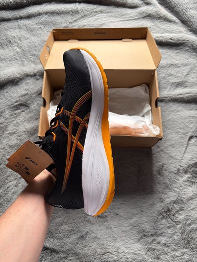 asics gel cumulus 28