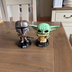 Mandalorian and Grogu (baby Yoda) Star Wars Funko Pop Vinyl Bobblehead Figurines