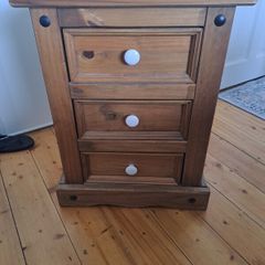 3 Drawer Pine Bedside Cabinet