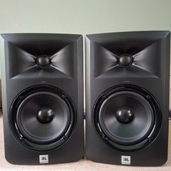 2 X JBL LSR 305 Studio Speakers