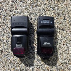 2 x Camera Speedlite/Flash Units (Nikon, Canon) Free Post