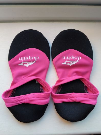 Girls Pink Swim Socks 30-31