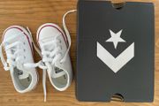Converse kids shoes white (UK 7, EU 23)