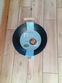 cookware wok.  New
