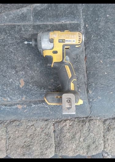 Dewalt 18 volt xr Brushless drill