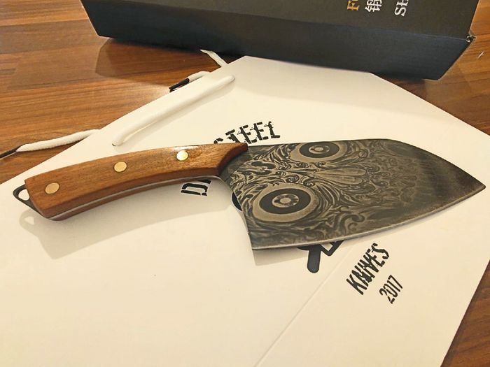 Black Kitchen Knife Skull By Di'Casteel