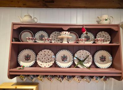 wall unit/ wall top dresser