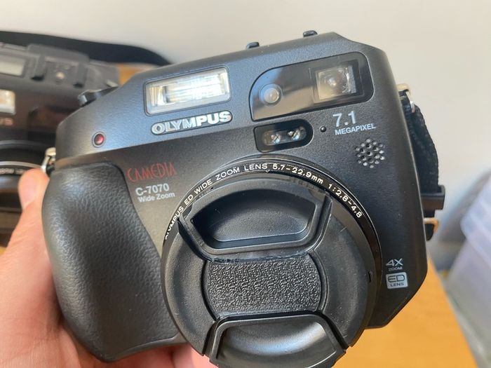 Olympus CAMEDIA 7070 Wide Zoom 7.1MP Digital Camera - Black