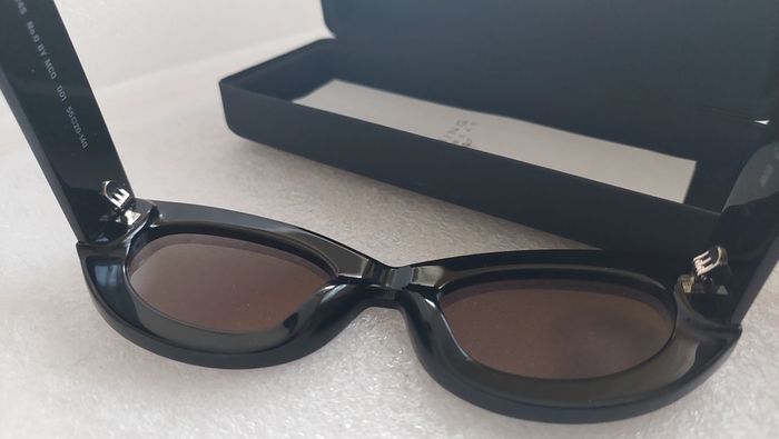 McQ by Alexander McQueen Sunglasses