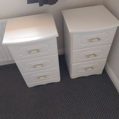 Bedside lockers