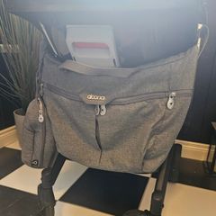Doona All-Day Changing Bag & Matching Insulated Bottle Holder in Grey