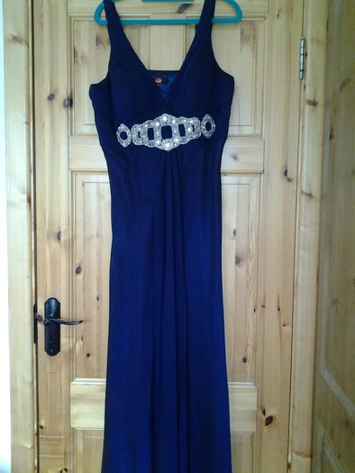 Dress (Debs) make a offer